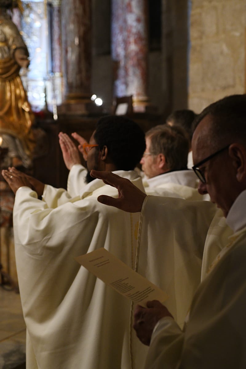 Messe Chrismale en la cathédrale d'Elne