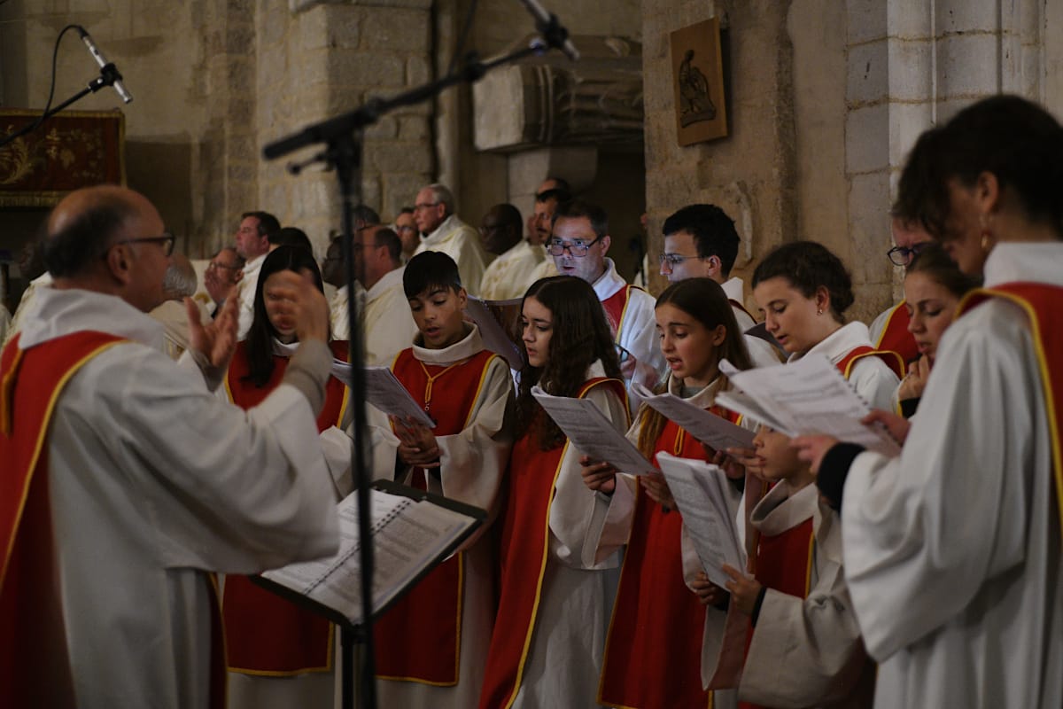 Messe Chrismale en la cathédrale d'Elne